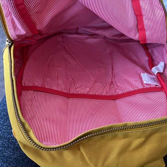 Herschel Backpack - Picture 4 of 5